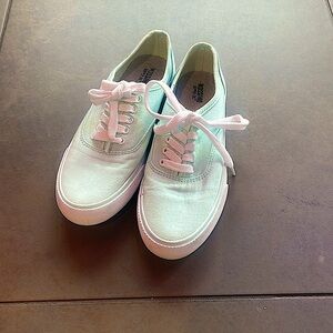 Women’s size 6 mint green sneakers